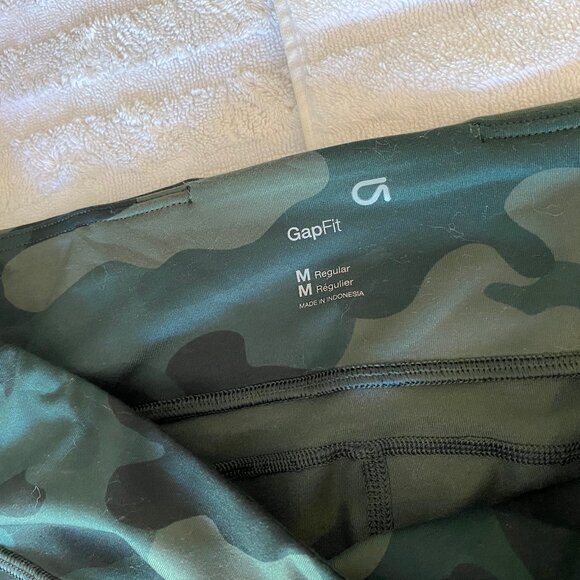 GapFit Leggings - green camo pattern - Picture 5 of 16